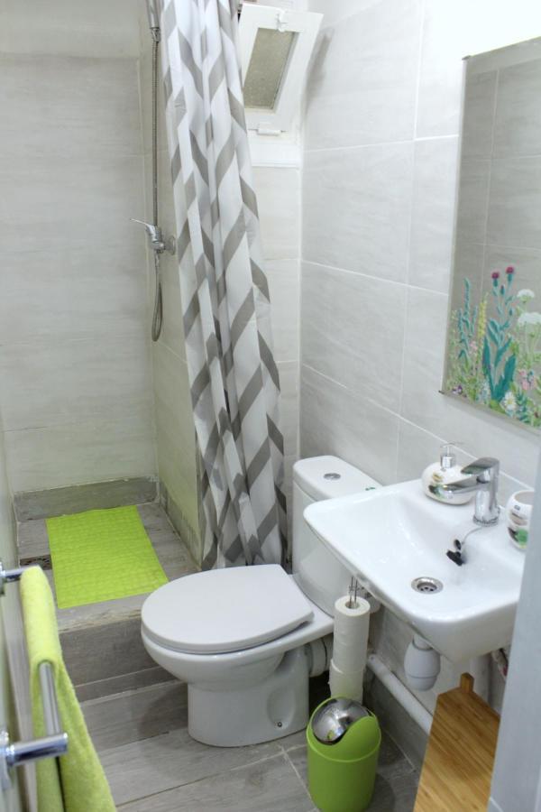 Apartamento Cosmo Grey L'Hospitalet de Llobregat Exterior foto